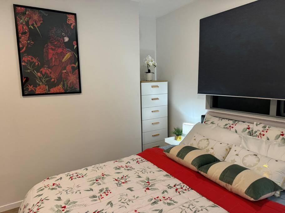 Stunning 3 Bd - 2 Bth City Apt - Pool & Carpark オークランド エクステリア 写真