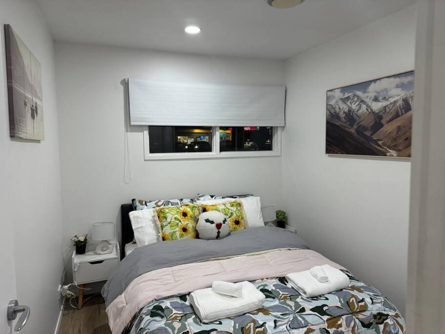 Stunning 3 Bd - 2 Bth City Apt - Pool & Carpark オークランド エクステリア 写真