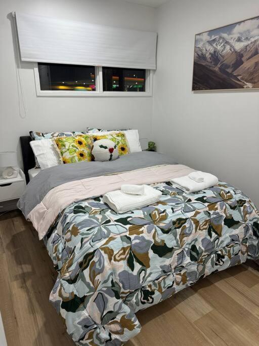 Stunning 3 Bd - 2 Bth City Apt - Pool & Carpark オークランド エクステリア 写真